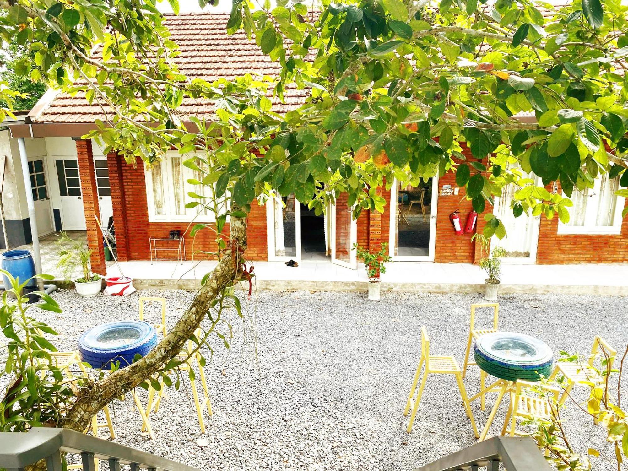 Cat Tien Backpackers Hostel 외부 사진