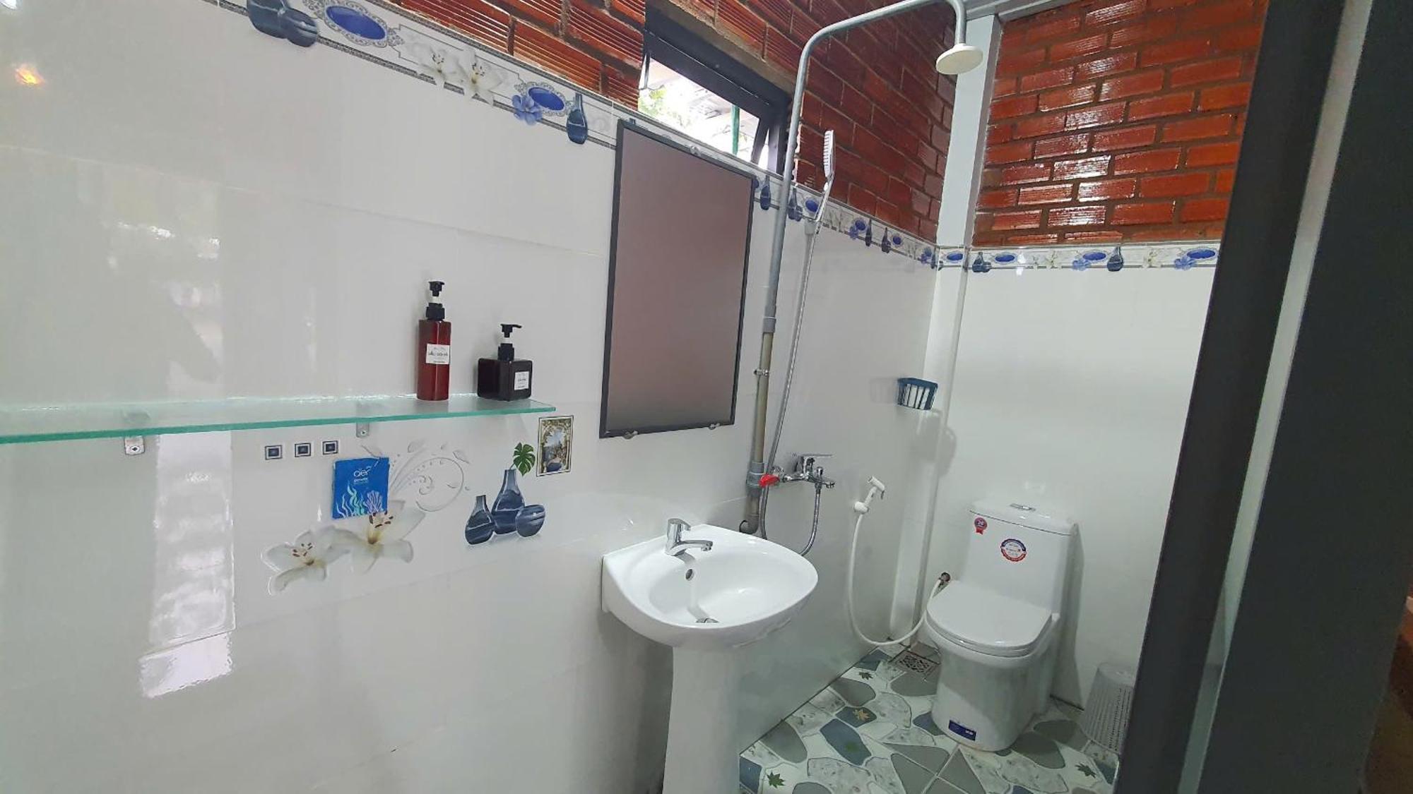 Cat Tien Backpackers Hostel 외부 사진