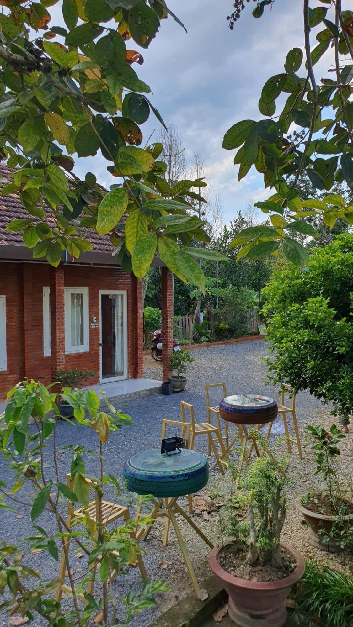 Cat Tien Backpackers Hostel 외부 사진